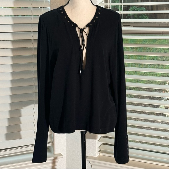 Free People Jump To The Beat plunging neckline w/bell sleeves, Size L - Picture 2 of 9